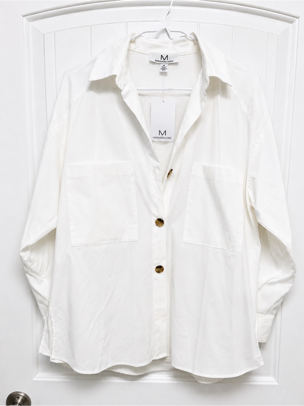 NWT Magaschoni White Oversized Blouse Gold Buttons Pockets S/P